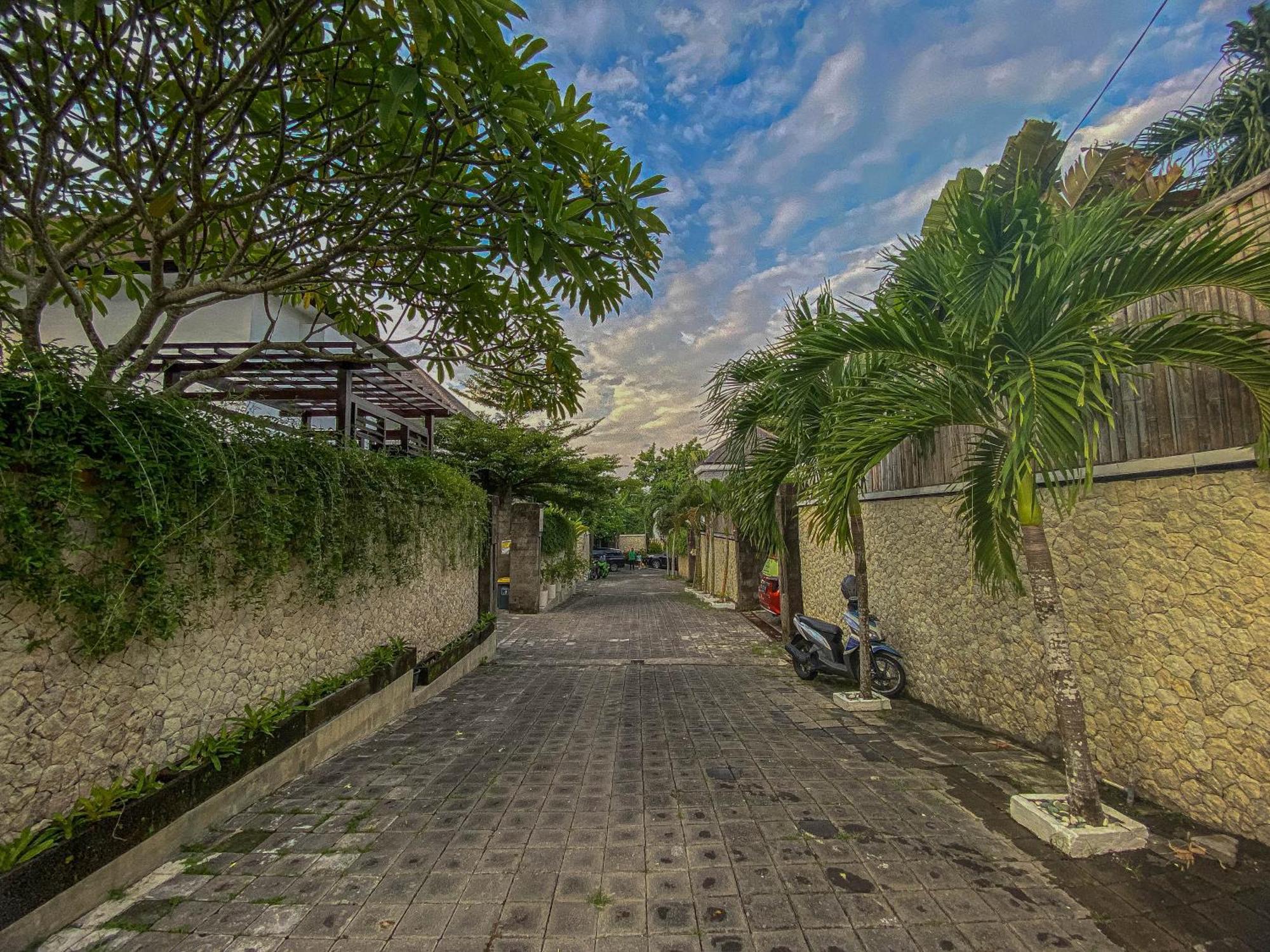 The Baliem Villa Jimbaran  Exterior photo