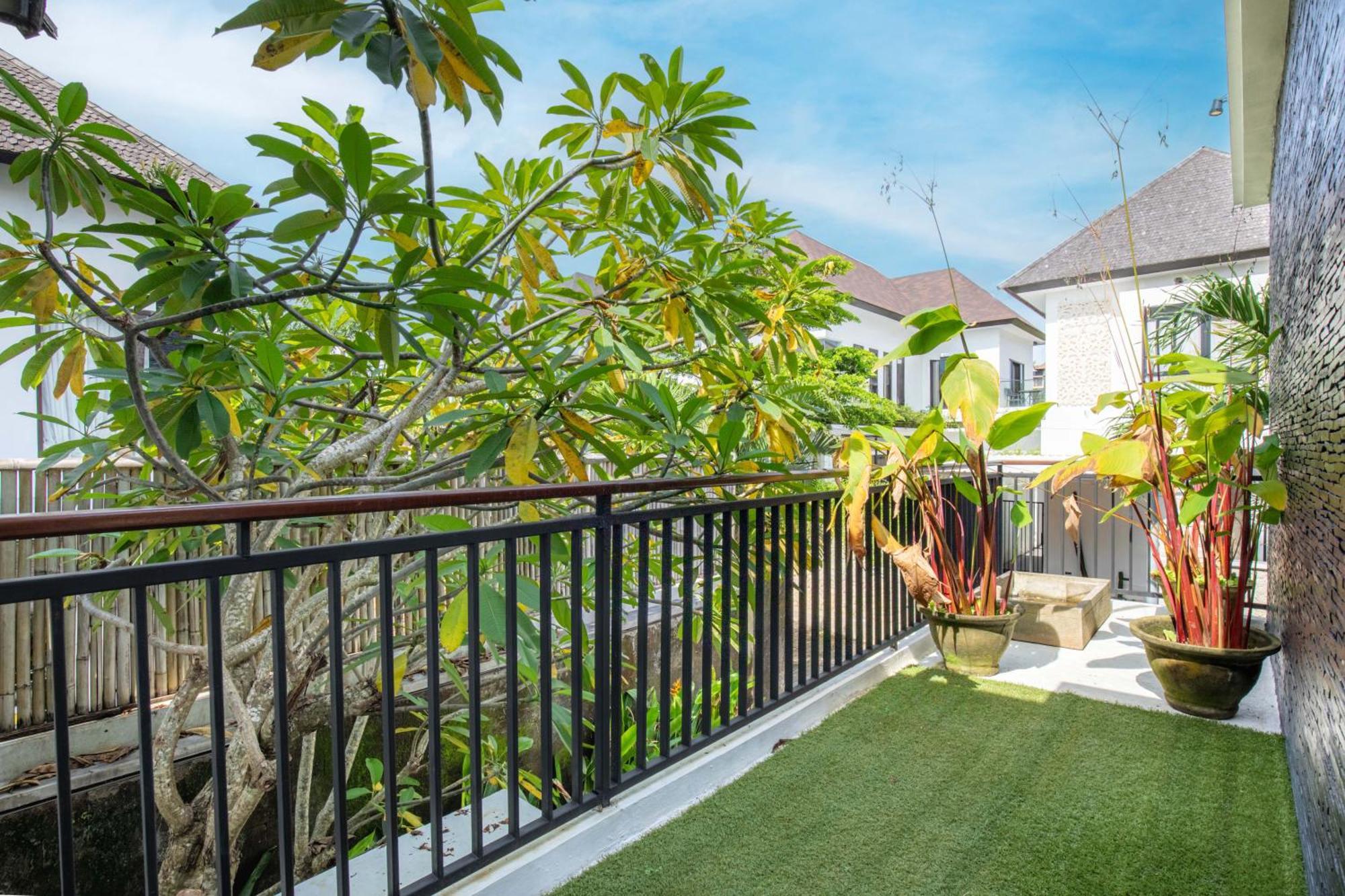The Baliem Villa Jimbaran  Exterior photo